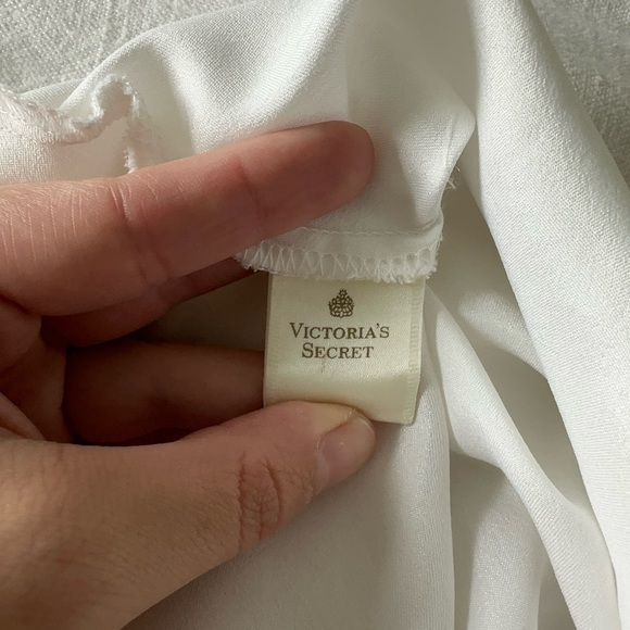 This beautiful Vintage Victoria Secret rare nightgown - Picture 5 of 8